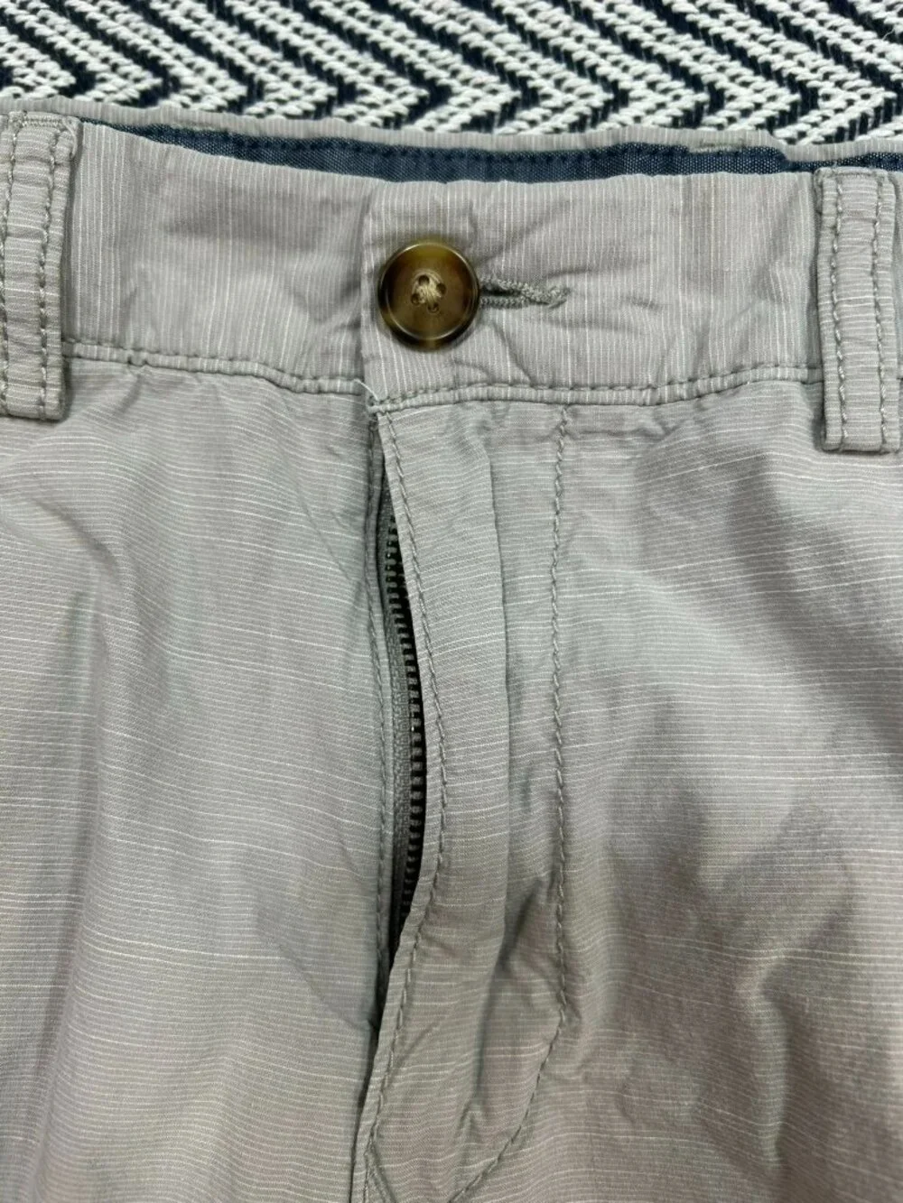 Tommy Hilfiger Mens Beige Casual Chino Shorts Size 34 With Button & Zipper Closu - Picture 4 of 5